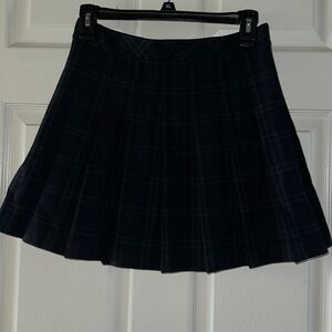Aritzia Olive Skirt 15”